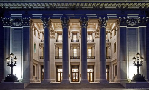 10 Trinity Square